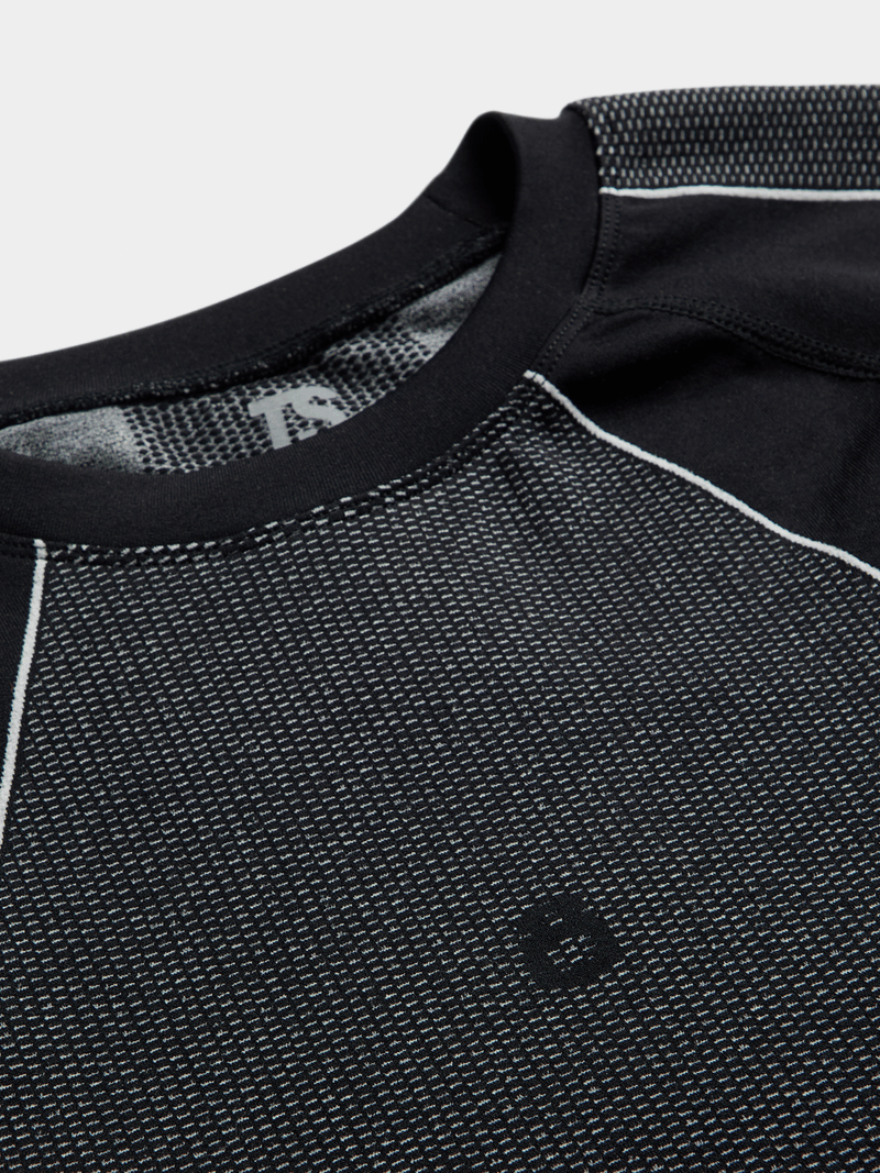 TS Men's Performance Black Short Sleeve Base Layer Tee - Moisture-Wicking, Seamless