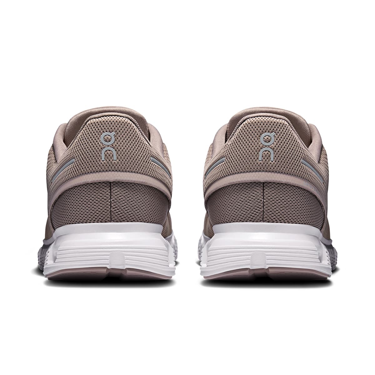 On Cloud 6  Fog | White