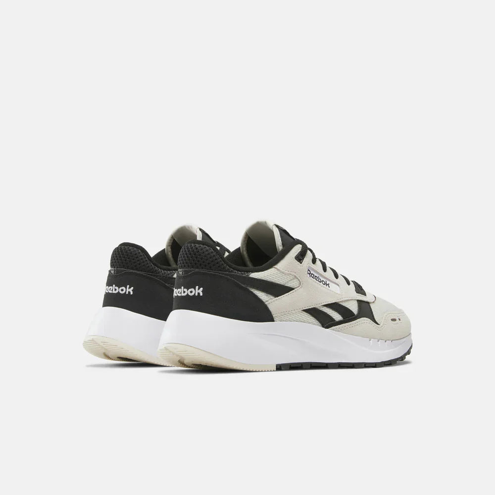 Classic Leather 2400 Running Shoes (3)