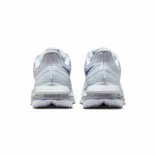 Nike Pegasus Premium Football Grey