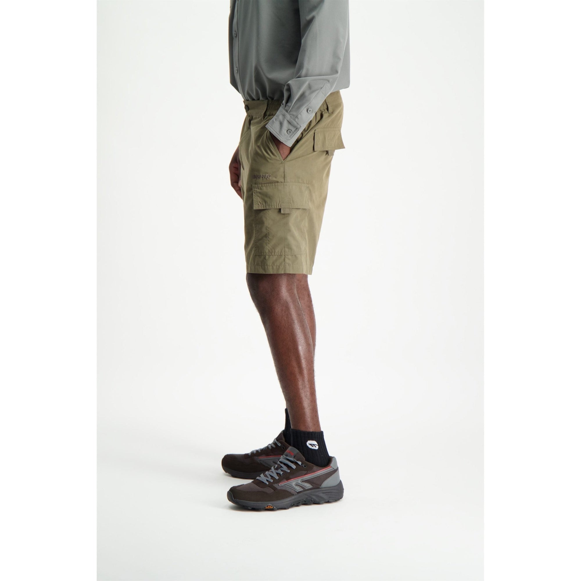 Durable Quick-Dry Men's Utility Cargo Shorts with Stash Pockets